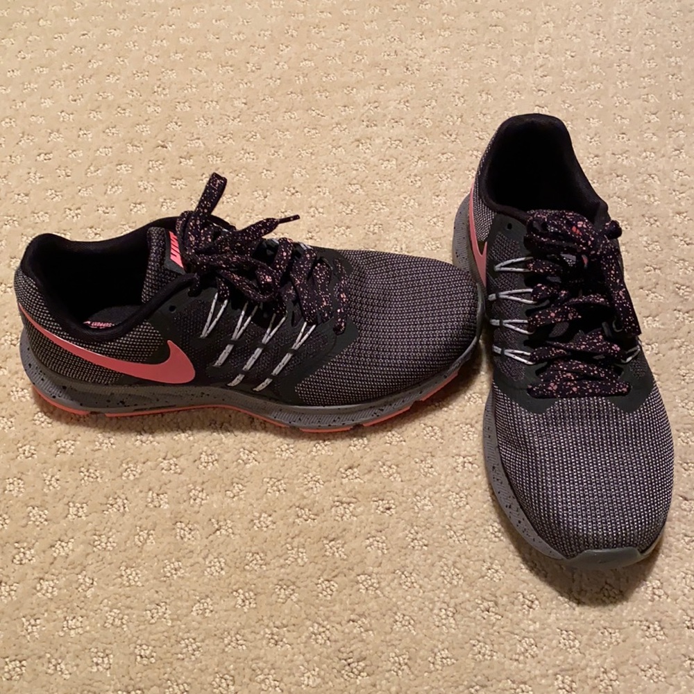 Nike Run Swift Sneakers (NWOB)